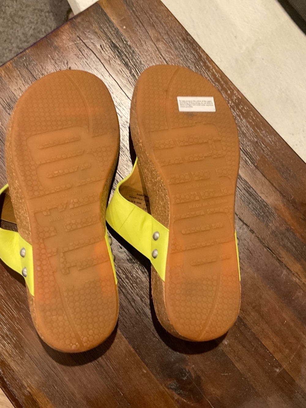Fit flop Iqushion Toe Post Sandals Neon Leather Size EU38 /US7.5 - Picture 5 of 8